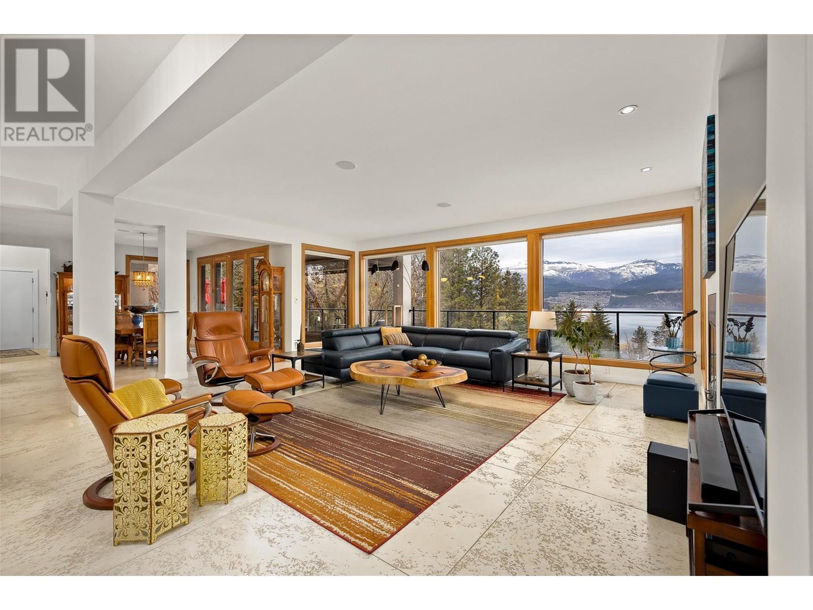 LAKE COUNTRY, British Columbia, V4V 1B3, CA, 5 Bedrooms Bedrooms, ,4 BathroomsBathrooms,Residential,For Sale,1883697