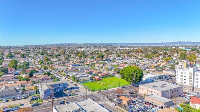 Los Angeles, California, 90044, United States, 2 Bedrooms Bedrooms, ,1 BathroomBathrooms,Residential,For Sale,2002532