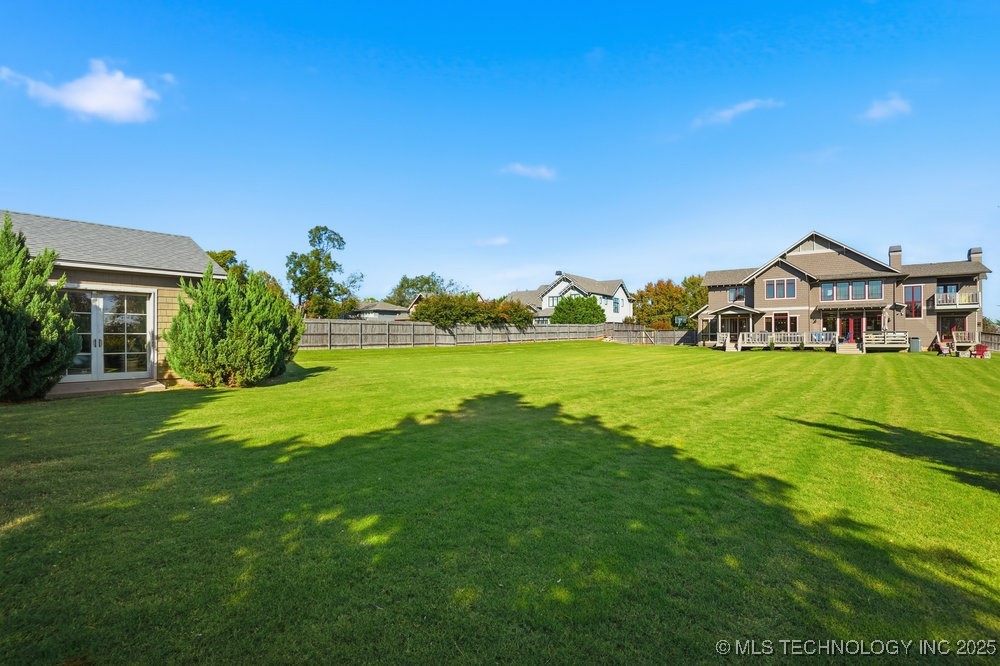 Jenks, Oklahoma, 74037, United States, 5 Bedrooms Bedrooms, ,6 BathroomsBathrooms,Residential,For Sale,1989076