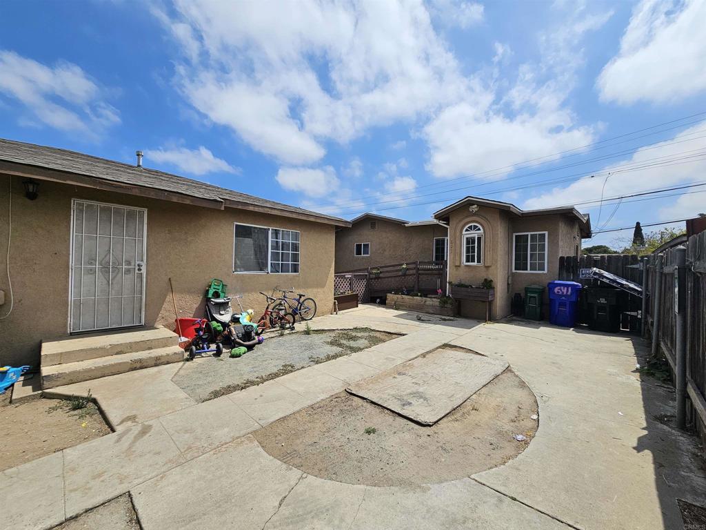 San Diego, California, 92102, United States, 6 Bedrooms Bedrooms, ,3 BathroomsBathrooms,Residential,For Sale,1903325
