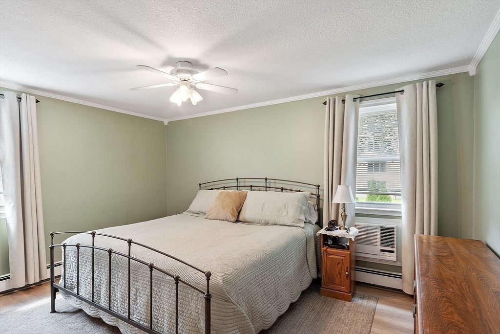 Beverly, Massachusetts, 01915, United States, 3 Bedrooms Bedrooms, ,2 BathroomsBathrooms,Residential,For Sale,1912054