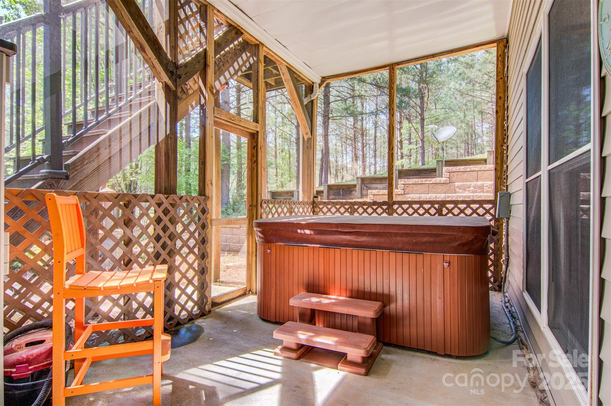 Granite Falls, North Carolina, 28630, United States, 3 Bedrooms Bedrooms, ,3 BathroomsBathrooms,Residential,For Sale,1794602