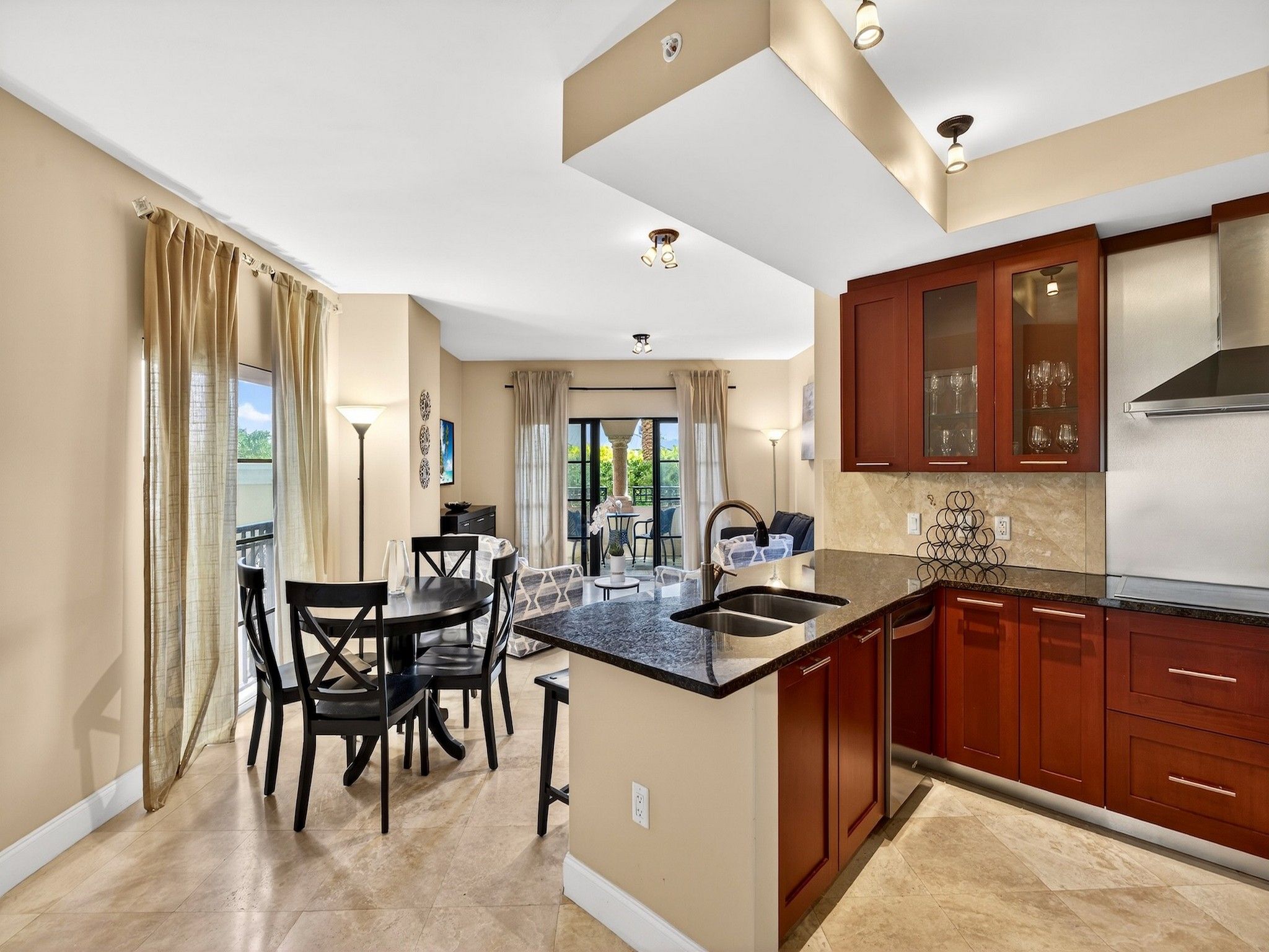  2409 N Ocean Boulevard, Fort Lauderdale, FL, 33305 - 物件實景