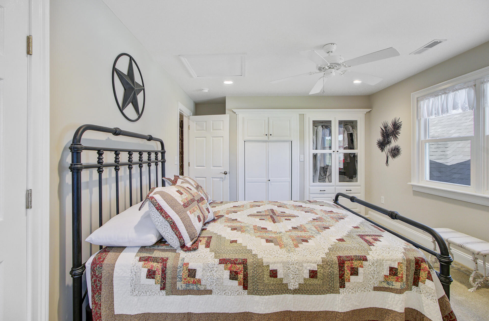 Cross, South Carolina, 29436, United States, 4 Bedrooms Bedrooms, ,3 BathroomsBathrooms,Residential,For Sale,1992832