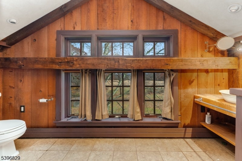 Union Twp., New Jersey, 08827, United States, 6 Bedrooms Bedrooms, ,6 BathroomsBathrooms,Residential,For Sale,1991066