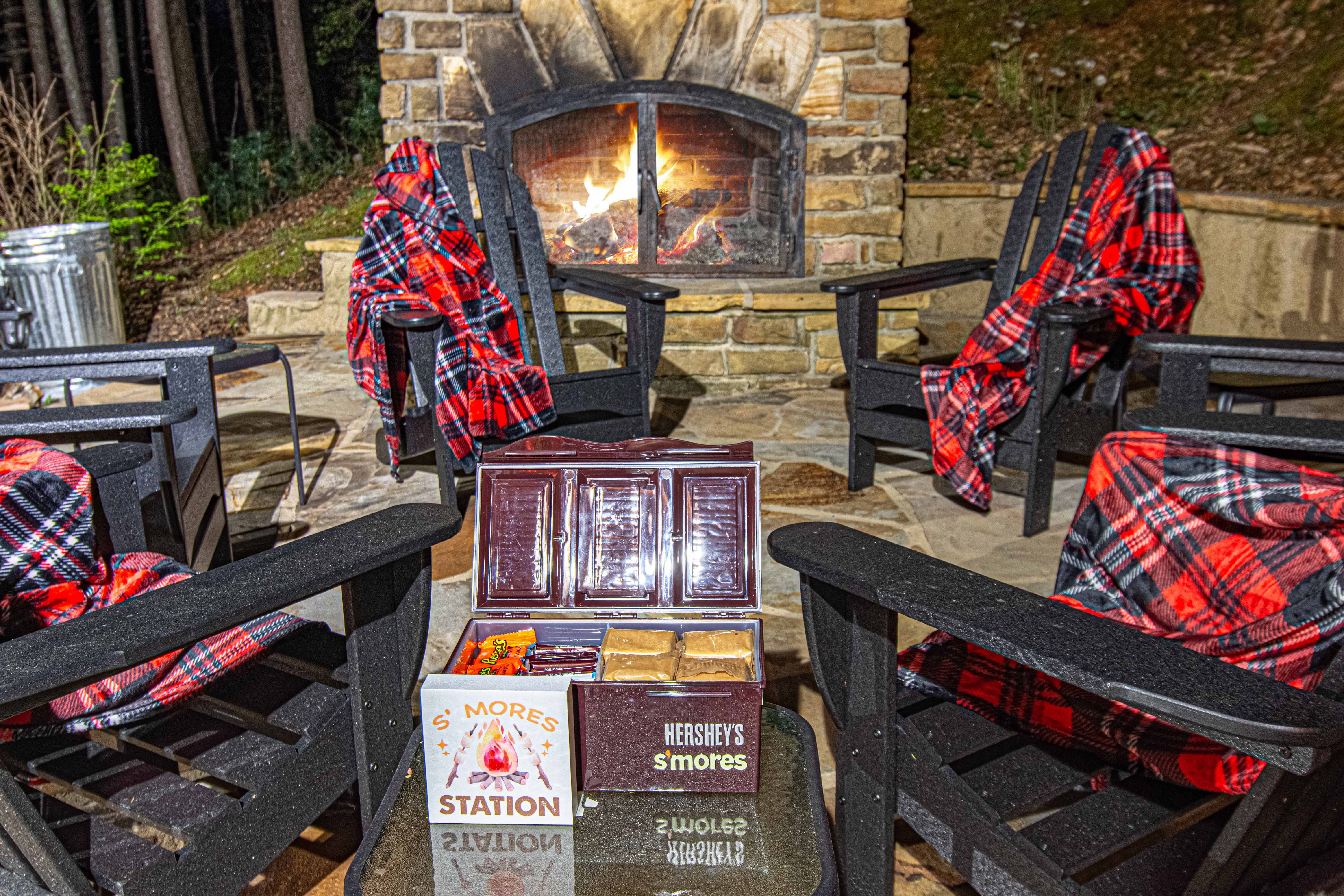 Gatlinburg, Tennessee, 37738, United States, 3 Bedrooms Bedrooms, ,4 BathroomsBathrooms,Residential,For Sale,1977450