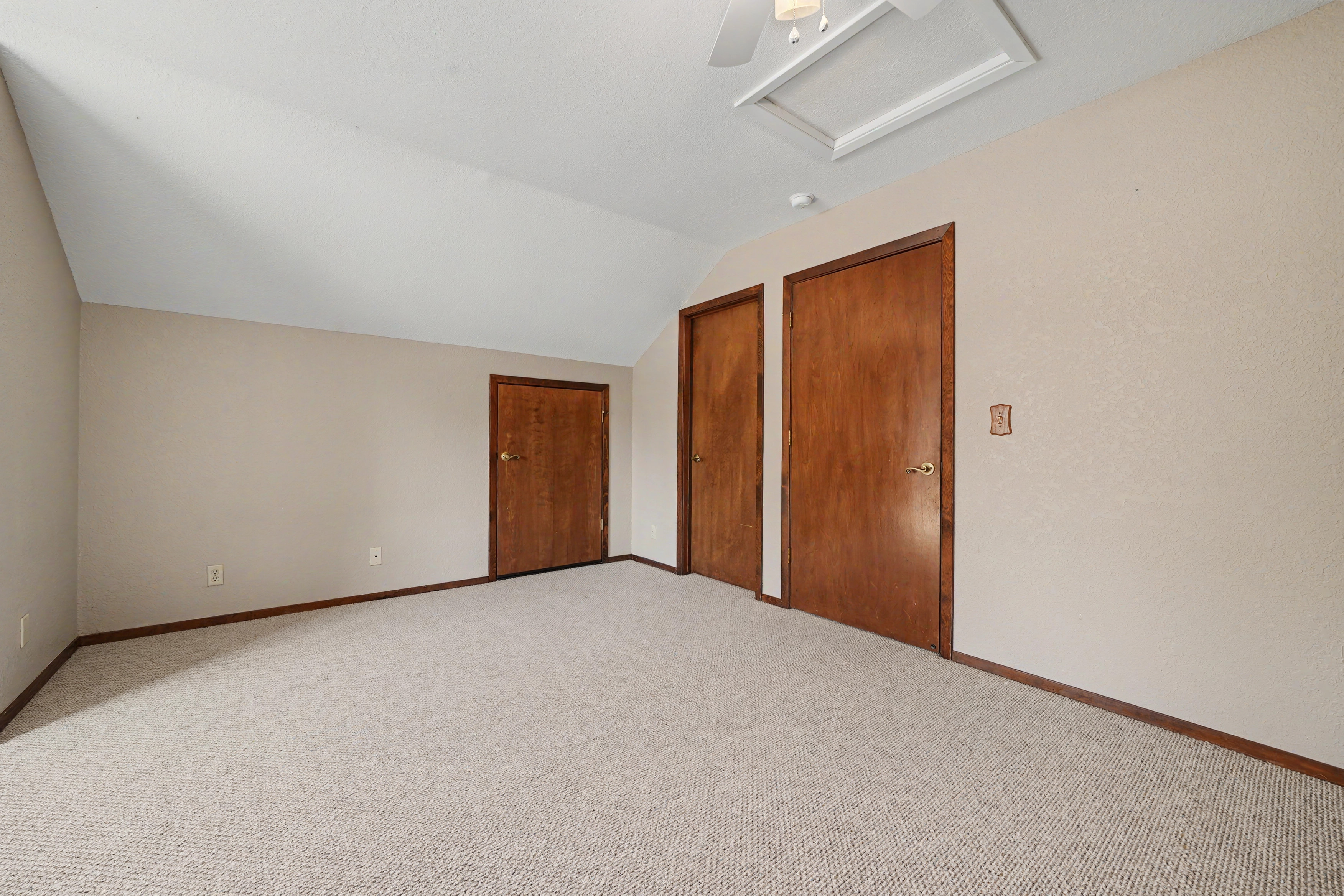  Spacious Sutter Creek Home with Hillside Views and Endless Potential - 物件實景