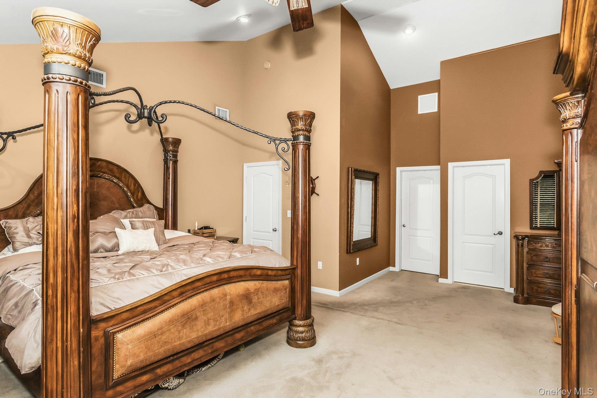 Northport, New York, 11768, United States, 4 Bedrooms Bedrooms, ,3 BathroomsBathrooms,Residential,For Sale,1988277