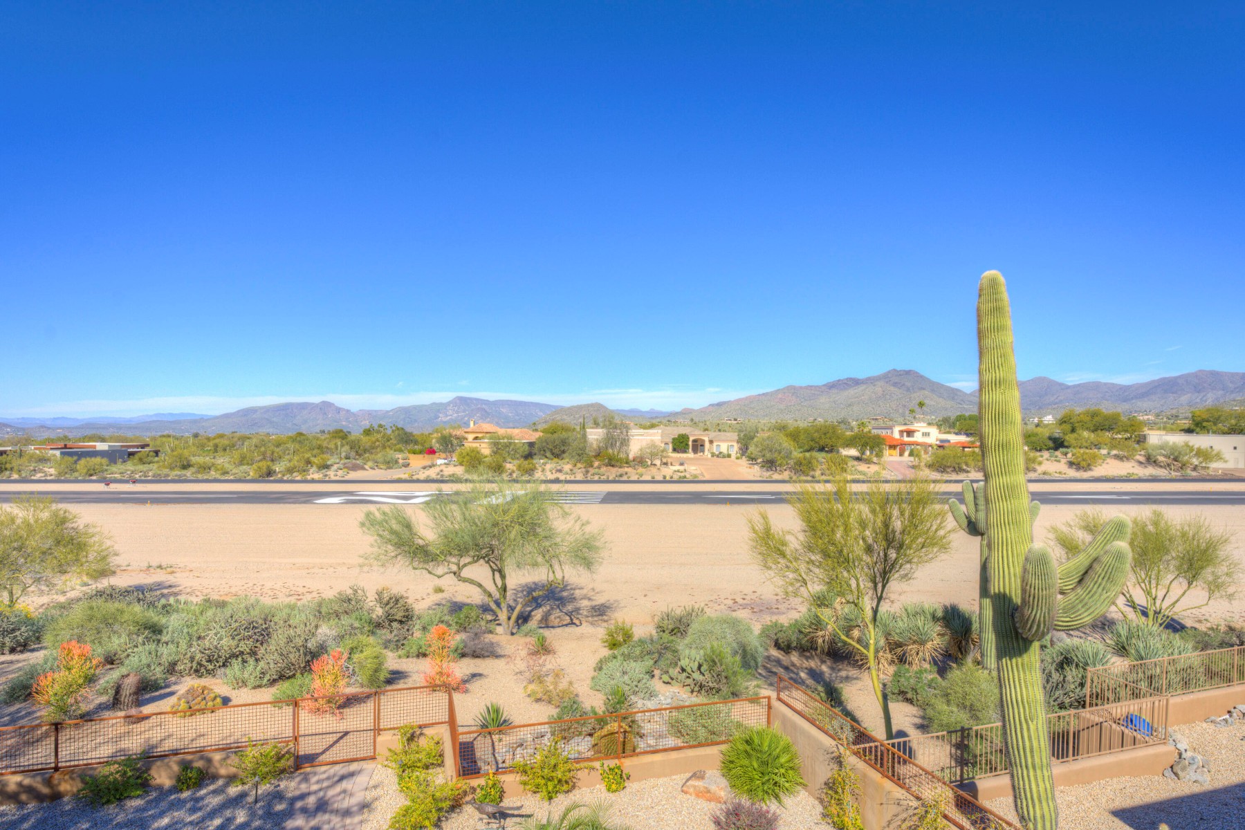  8502 E Cave Creek Road¦Carefree, AZ - 物件實景