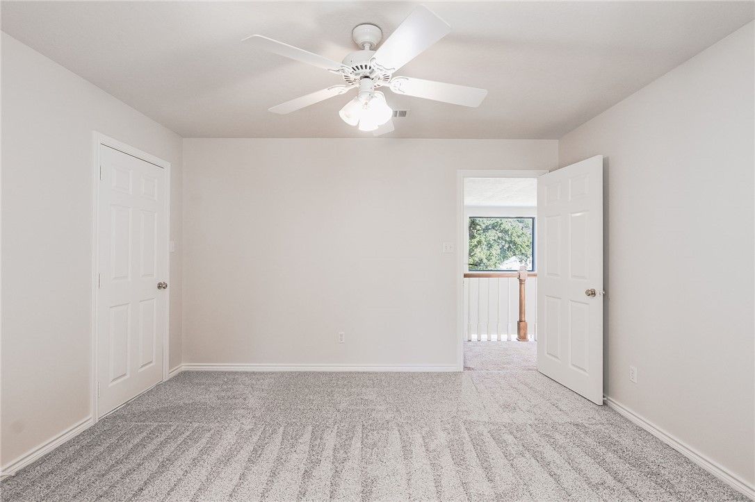 Bryan, Texas, 77808, United States, 3 Bedrooms Bedrooms, ,3 BathroomsBathrooms,Residential,For Sale,1989351