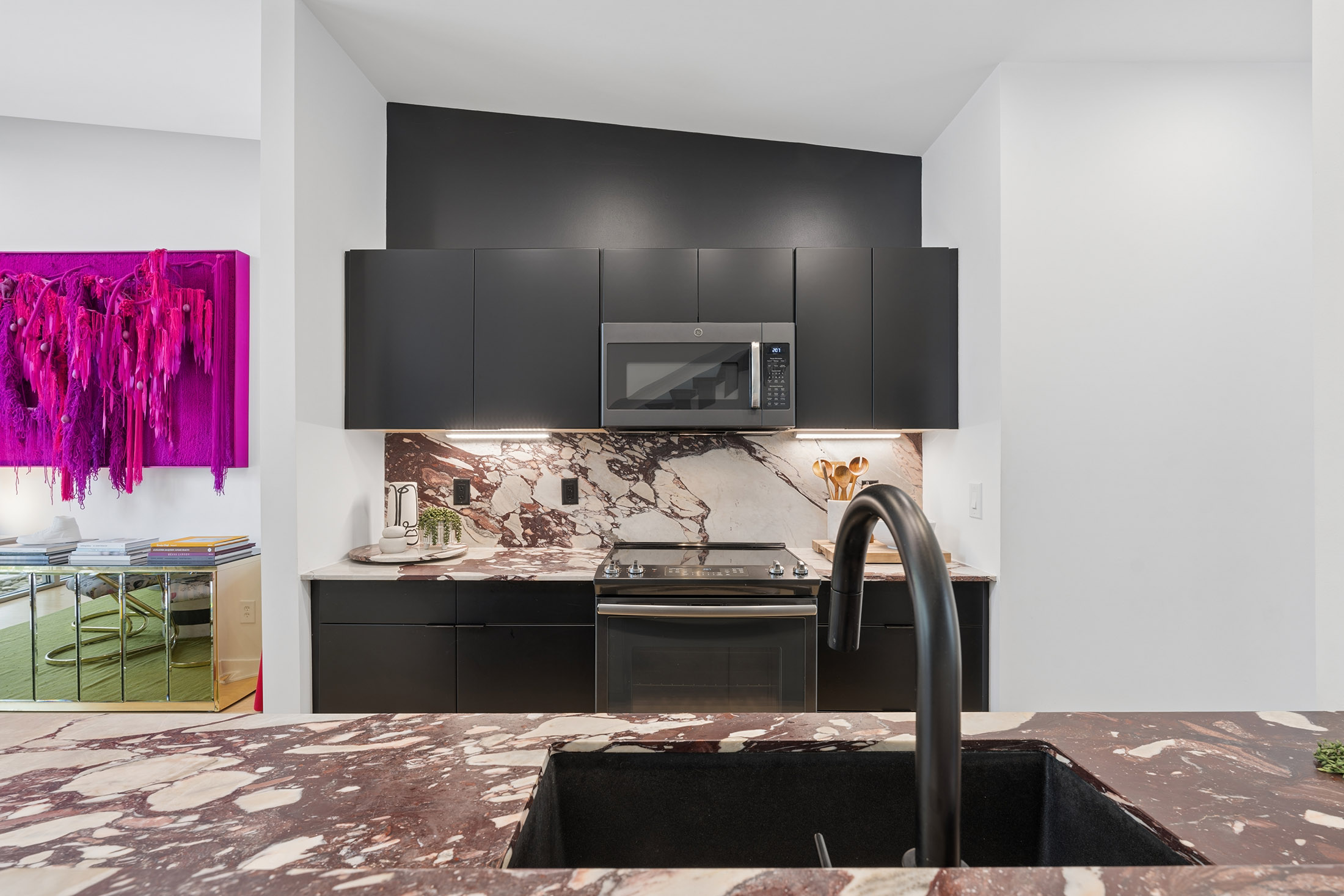 Designer-finished, Three-story Townhome in the Heart of East Atlanta Village - 物件實景