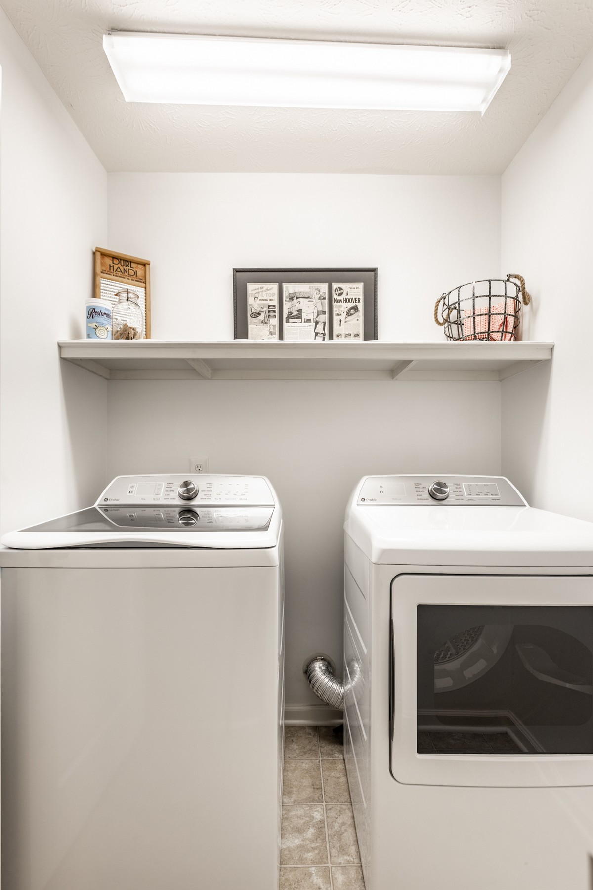  Stunning Townhome in Desirable Carmel Neighborhood - 物件實景
