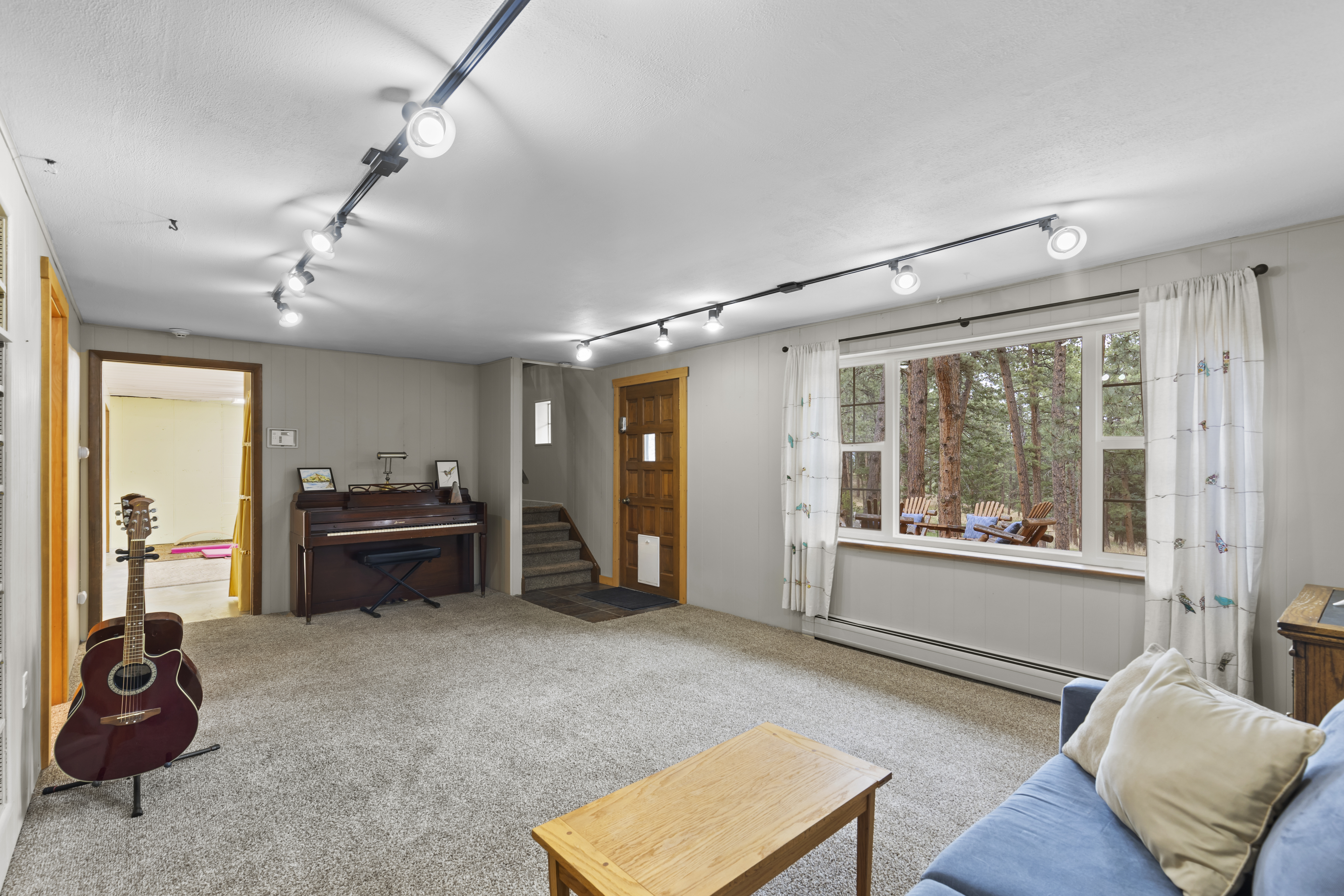  Charming Indian Hills Home on a Rare 1.6-Acre Lot - 物件實景