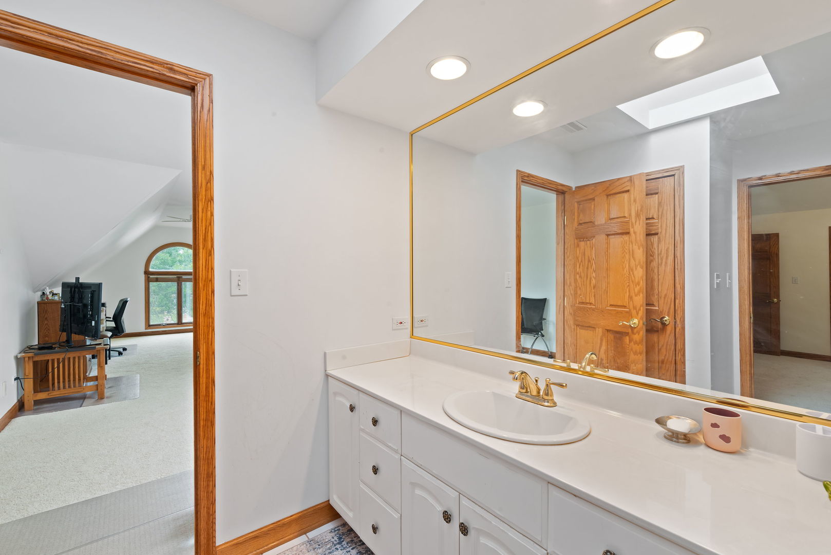 Homer Glen, Illinois, 60491, United States, 4 Bedrooms Bedrooms, ,3 BathroomsBathrooms,Residential,For Sale,1867441