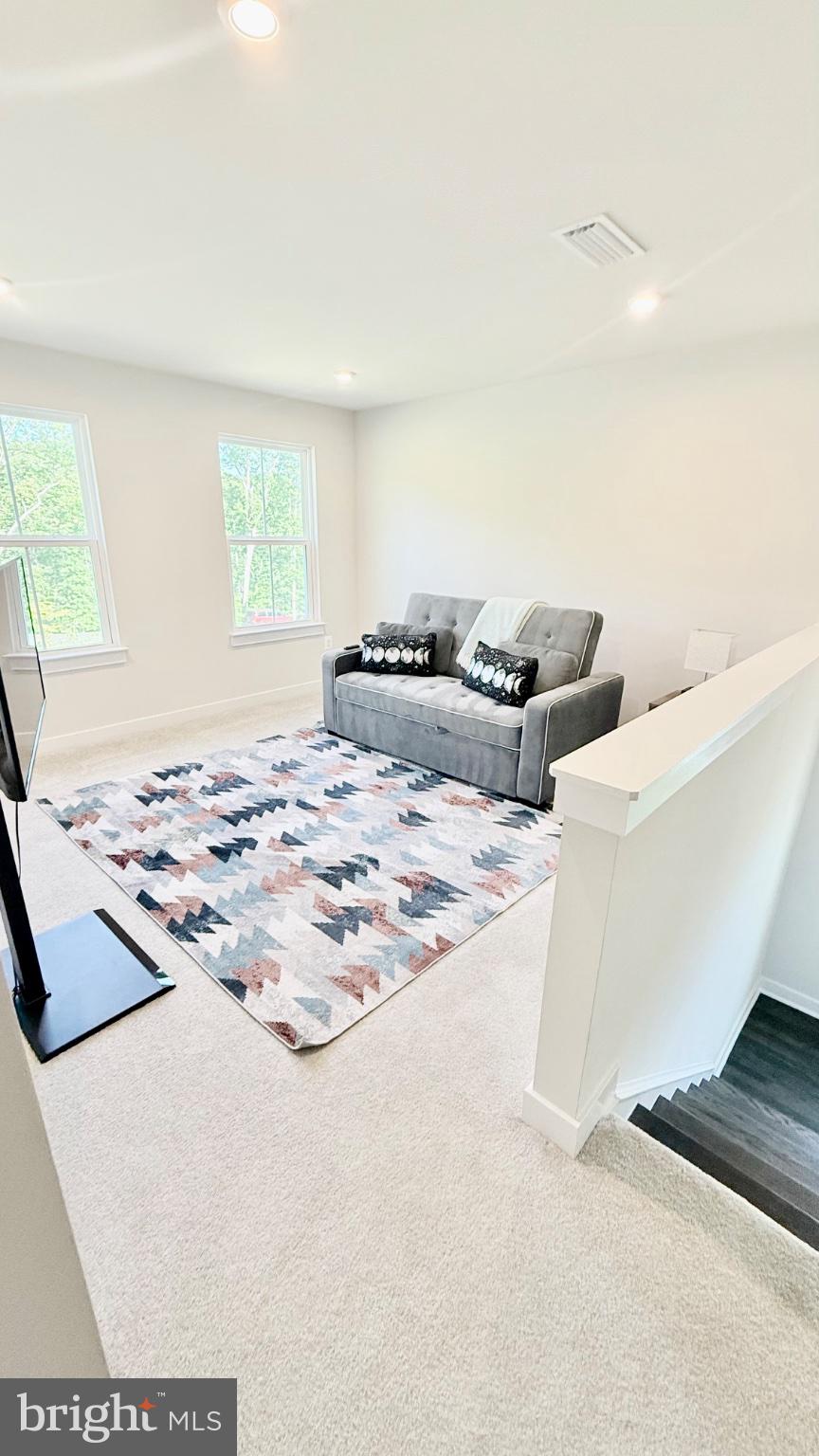 Fredericksburg, Virginia, 22406, United States, 3 Bedrooms Bedrooms, ,4 BathroomsBathrooms,Residential,For Sale,2037888