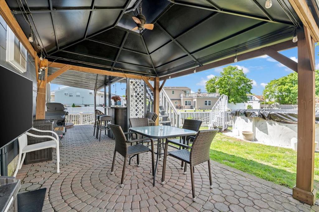 Bellmore, New York, 11710, United States, 5 Bedrooms Bedrooms, ,2 BathroomsBathrooms,Residential,For Sale,1928090