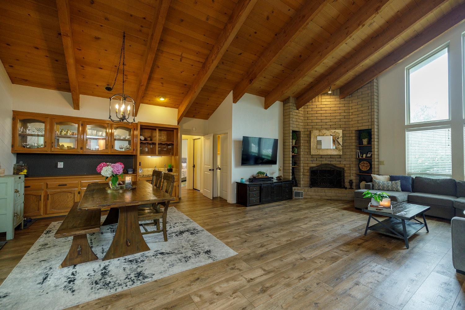 Turlock, California, 95382, United States, 4 Bedrooms Bedrooms, ,3 BathroomsBathrooms,Residential,For Sale,2049406