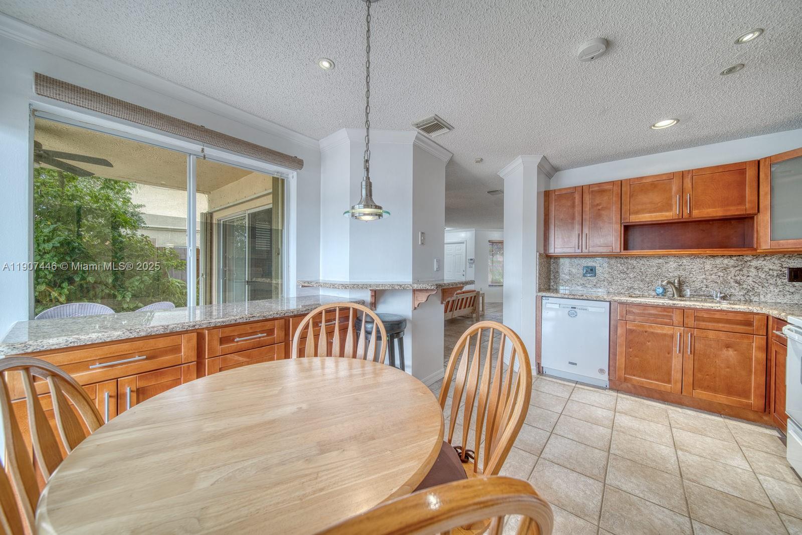 Miami, Florida, 33193, United States, 3 Bedrooms Bedrooms, ,3 BathroomsBathrooms,Residential,For Sale,1989517