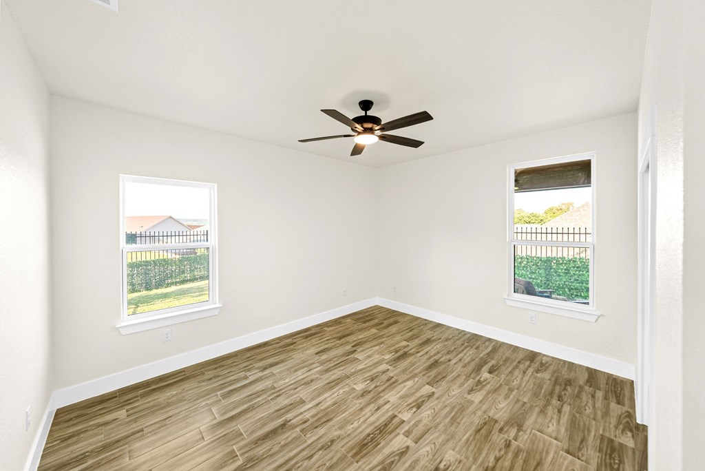 Kerrville, Texas, 78028, United States, 4 Bedrooms Bedrooms, ,3 BathroomsBathrooms,Residential,For Sale,2008788