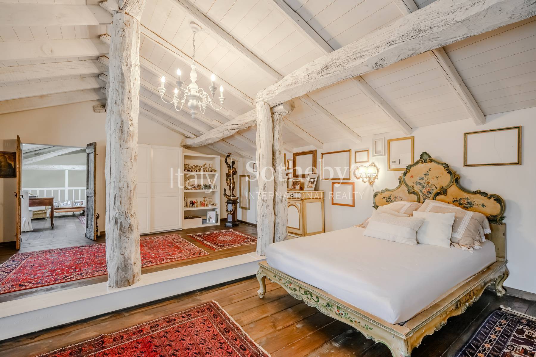  Prestigious farmhouse renovated with charm - 物件實景