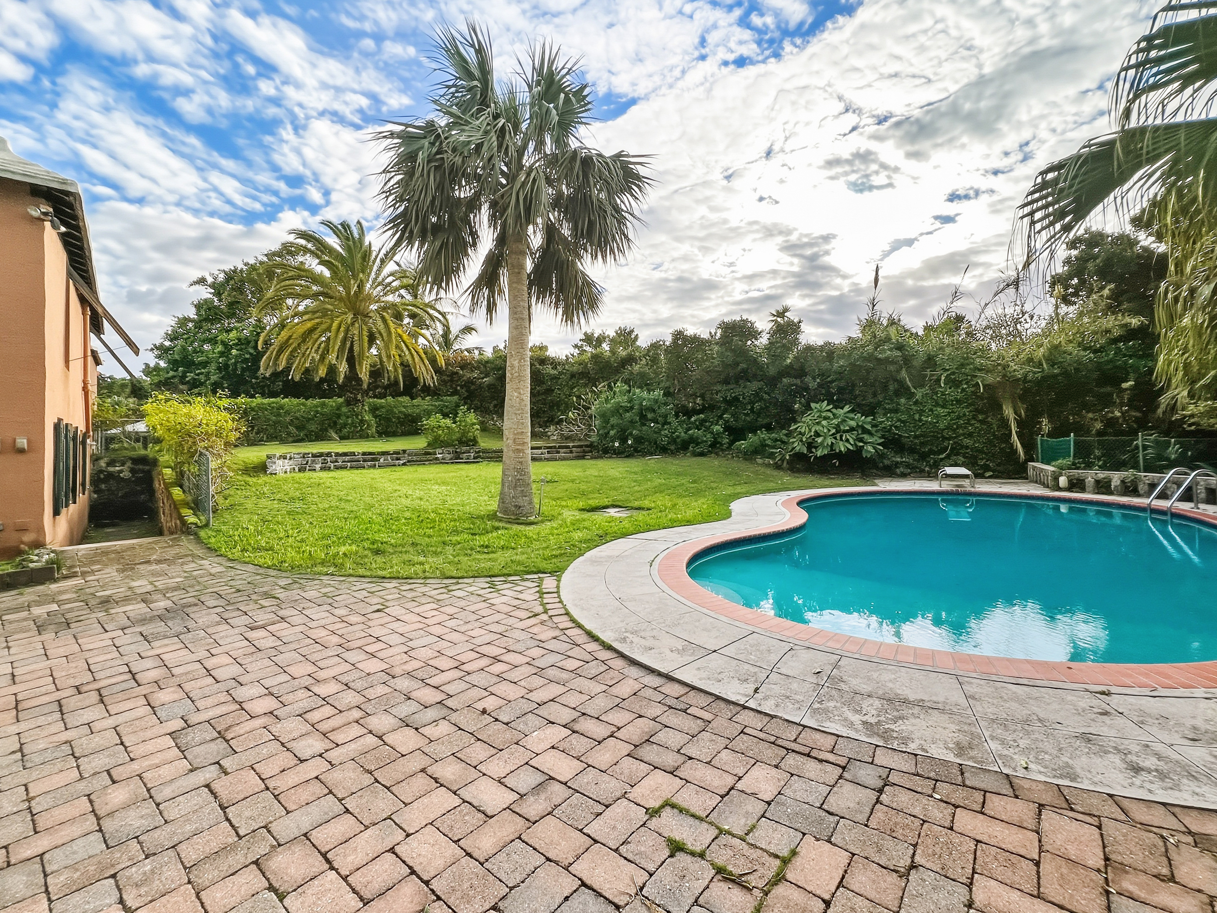 Paget, BM, 5 Bedrooms Bedrooms, ,5 BathroomsBathrooms,Residential,For Sale,1998516