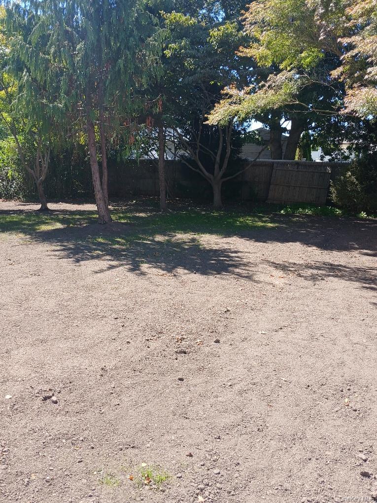 East Patchogue, New York, 11772, United States, 4 Bedrooms Bedrooms, ,1 BathroomBathrooms,Residential,For Sale,1948029