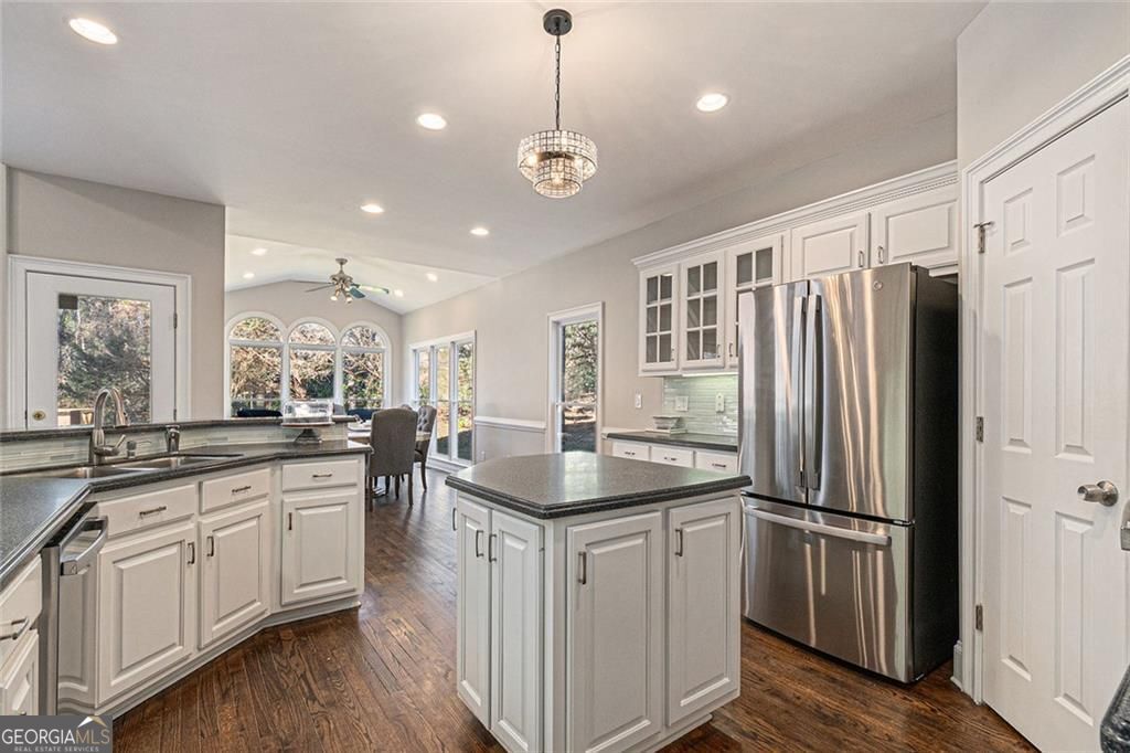 FLOWERY BRANCH, Georgia, 30542, United States, 5 Bedrooms Bedrooms, ,5 BathroomsBathrooms,Residential,For Sale,1894604
