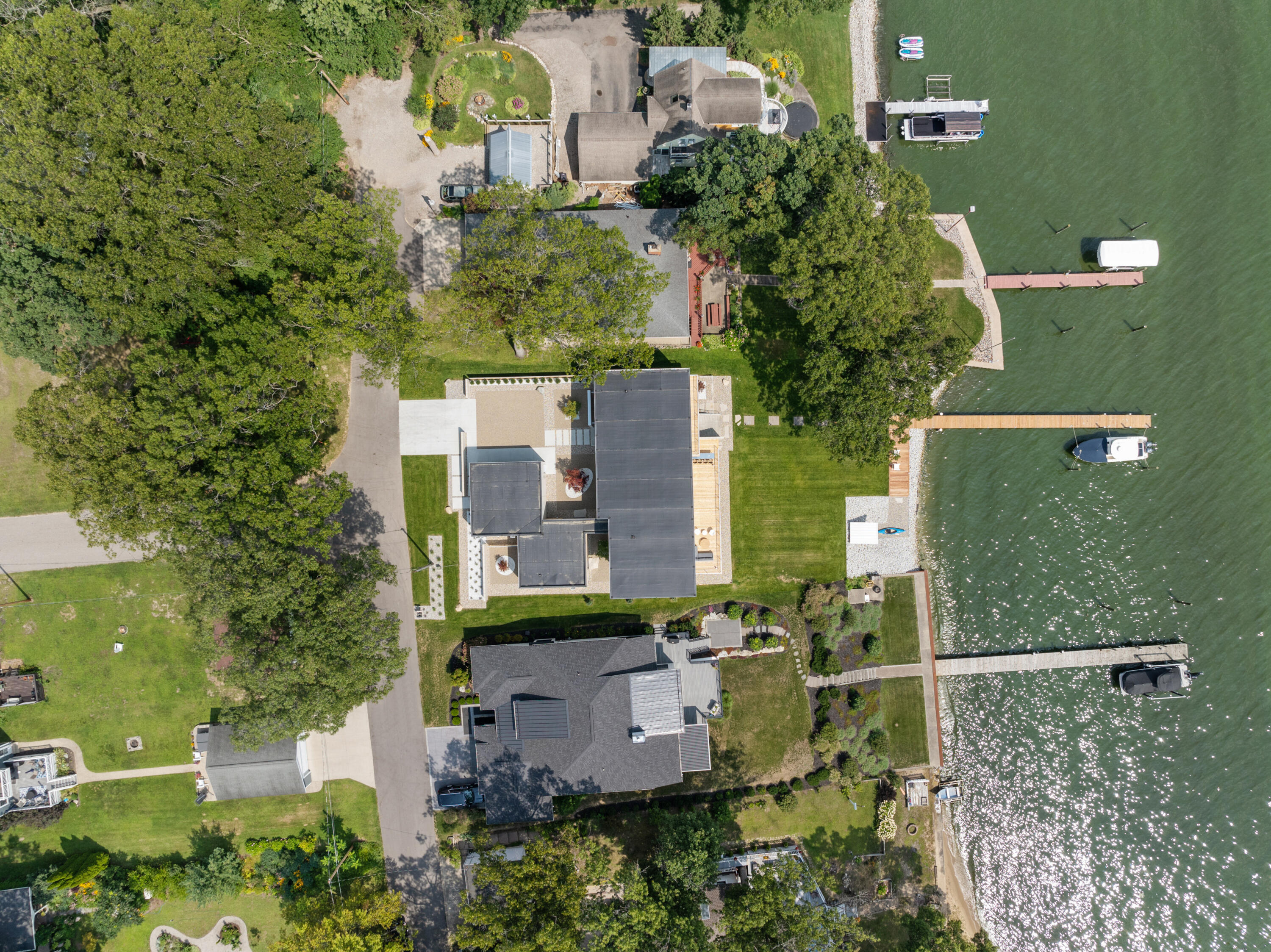 Holland, Michigan, 49424, United States, 3 Bedrooms Bedrooms, ,4 BathroomsBathrooms,Residential,For Sale,1948148