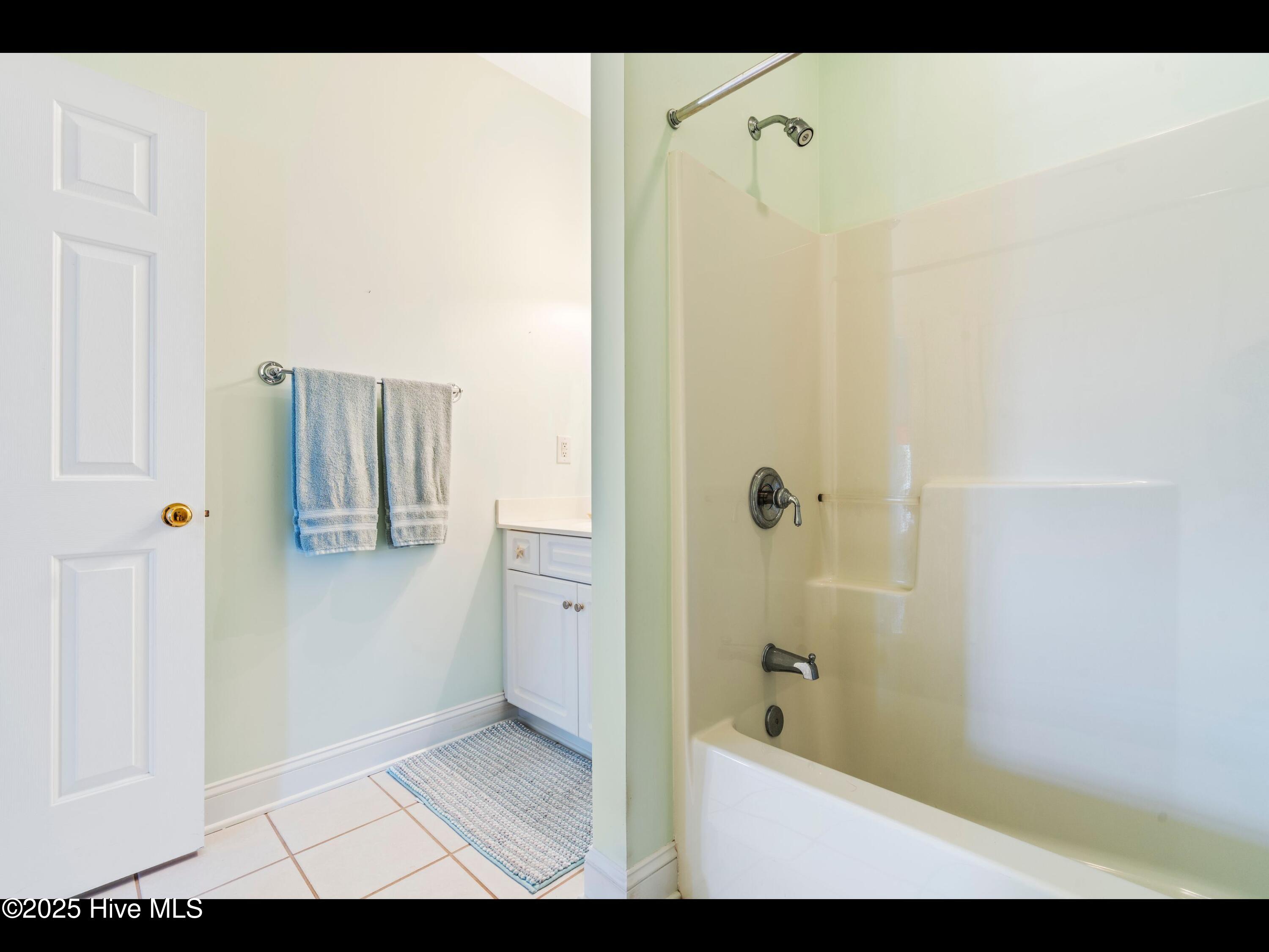 Carolina Beach, North Carolina, 28428, United States, 3 Bedrooms Bedrooms, ,3 BathroomsBathrooms,Residential,For Sale,1846629