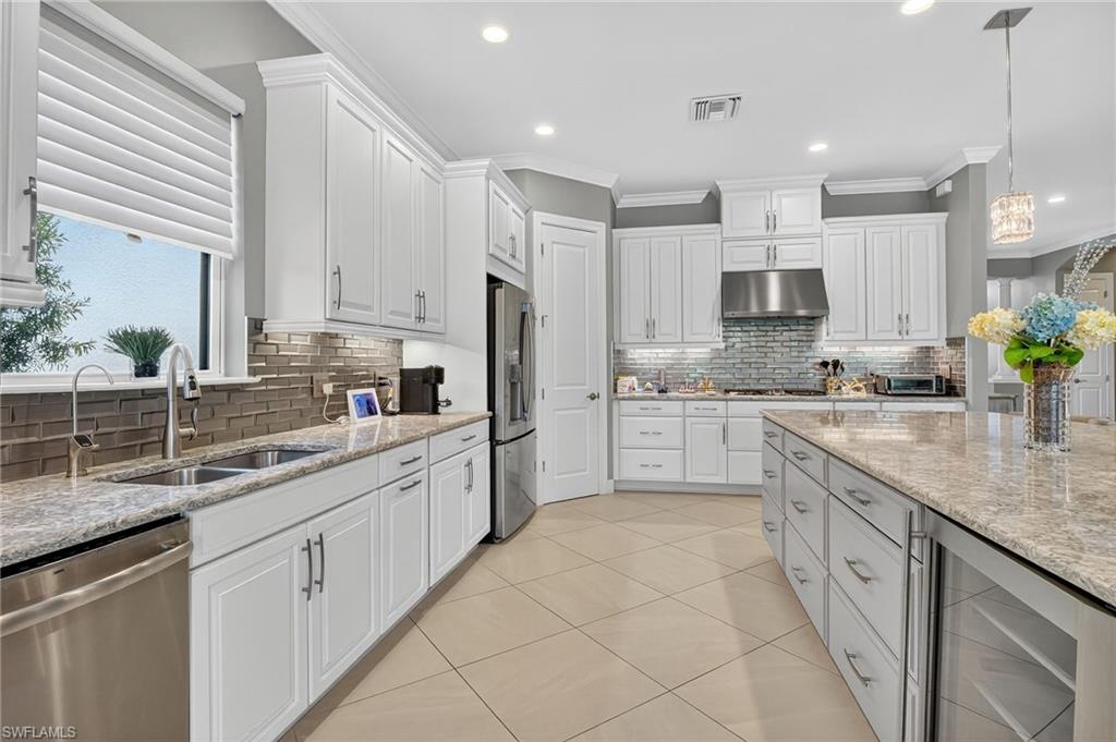 Naples, Florida, 34119, United States, 3 Bedrooms Bedrooms, ,3 BathroomsBathrooms,Residential,For Sale,1960571