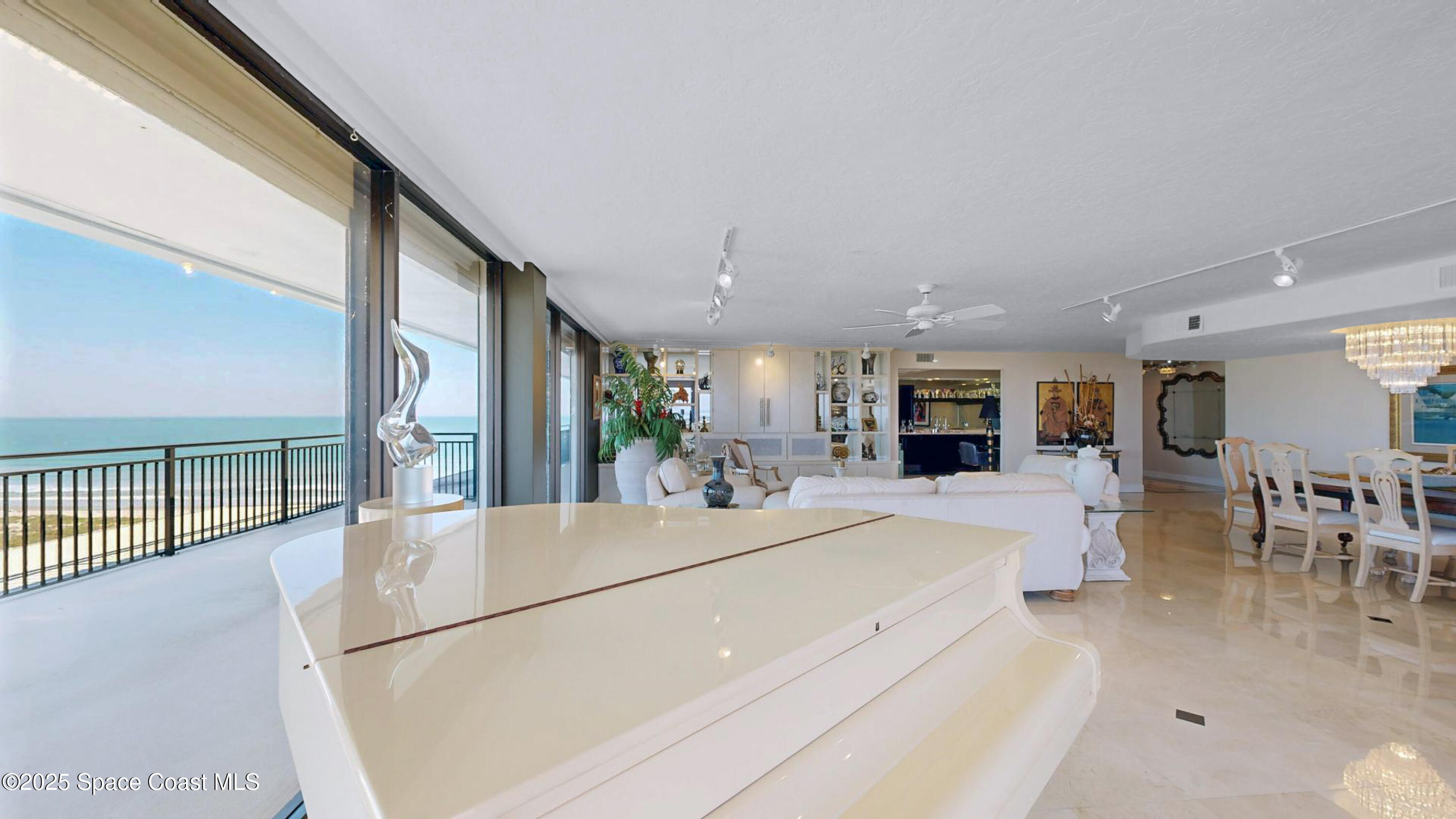 Cocoa Beach, Florida, 32931, United States, 2 Bedrooms Bedrooms, ,2 BathroomsBathrooms,Residential,For Sale,1991953