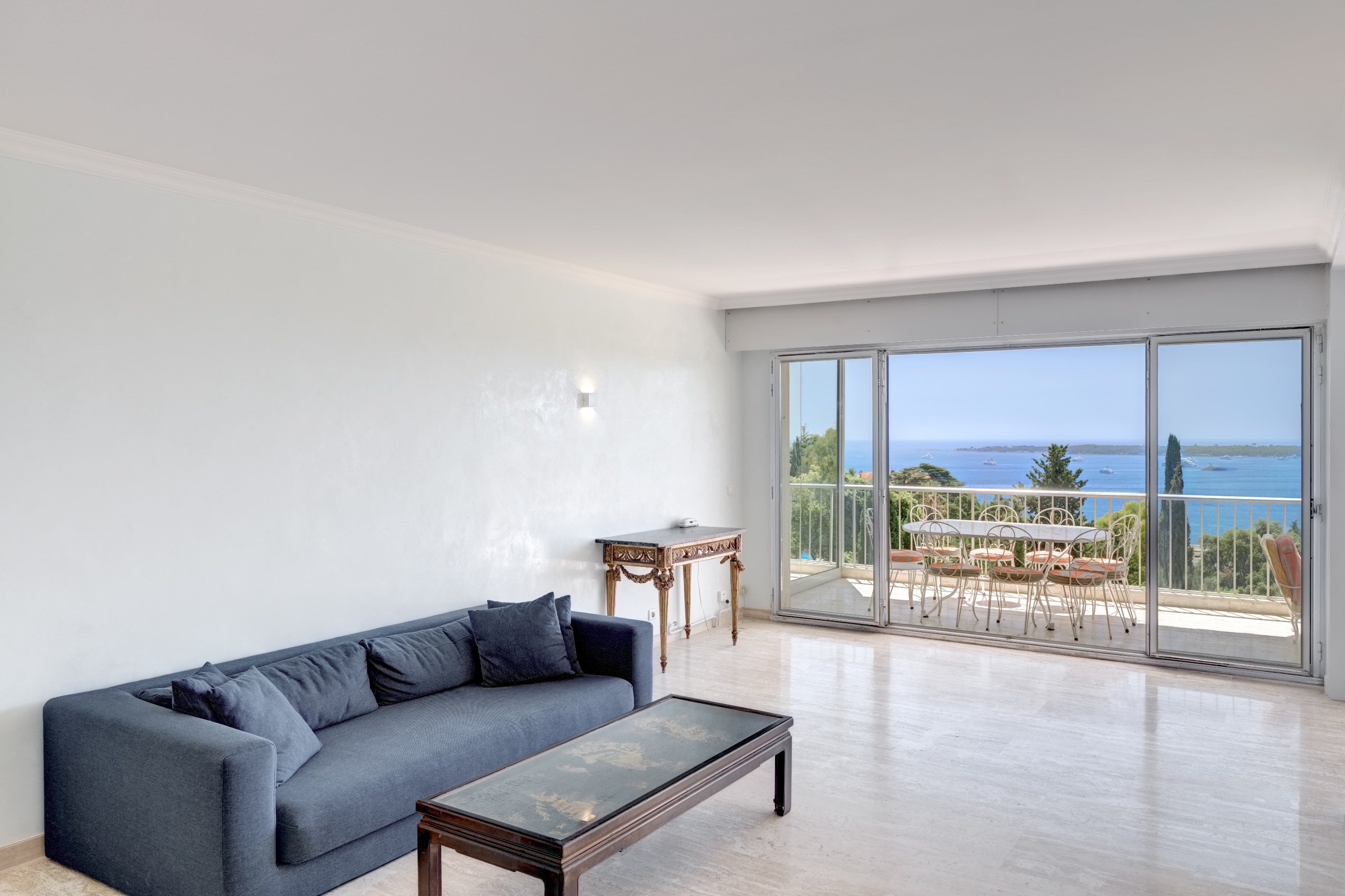  Sea view apartment for renovation in a prestigious residence in Cannes Californ… - 物件實景