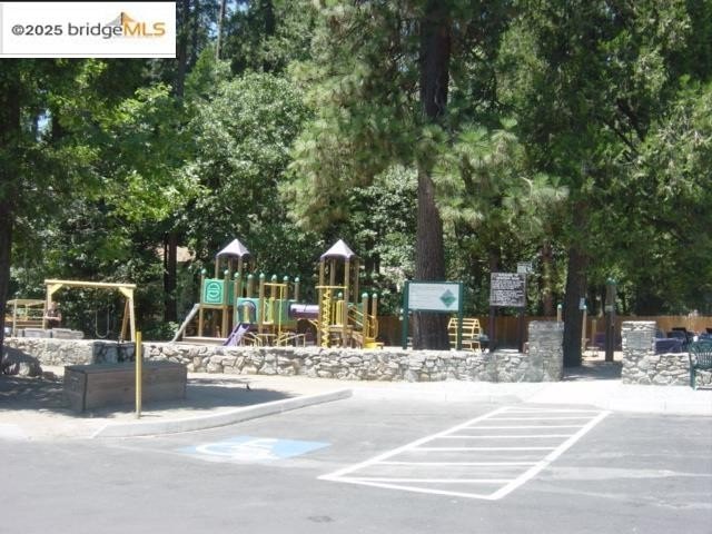 Twain Harte, California, 95383, United States, 5 Bedrooms Bedrooms, ,3 BathroomsBathrooms,Residential,For Sale,1945017