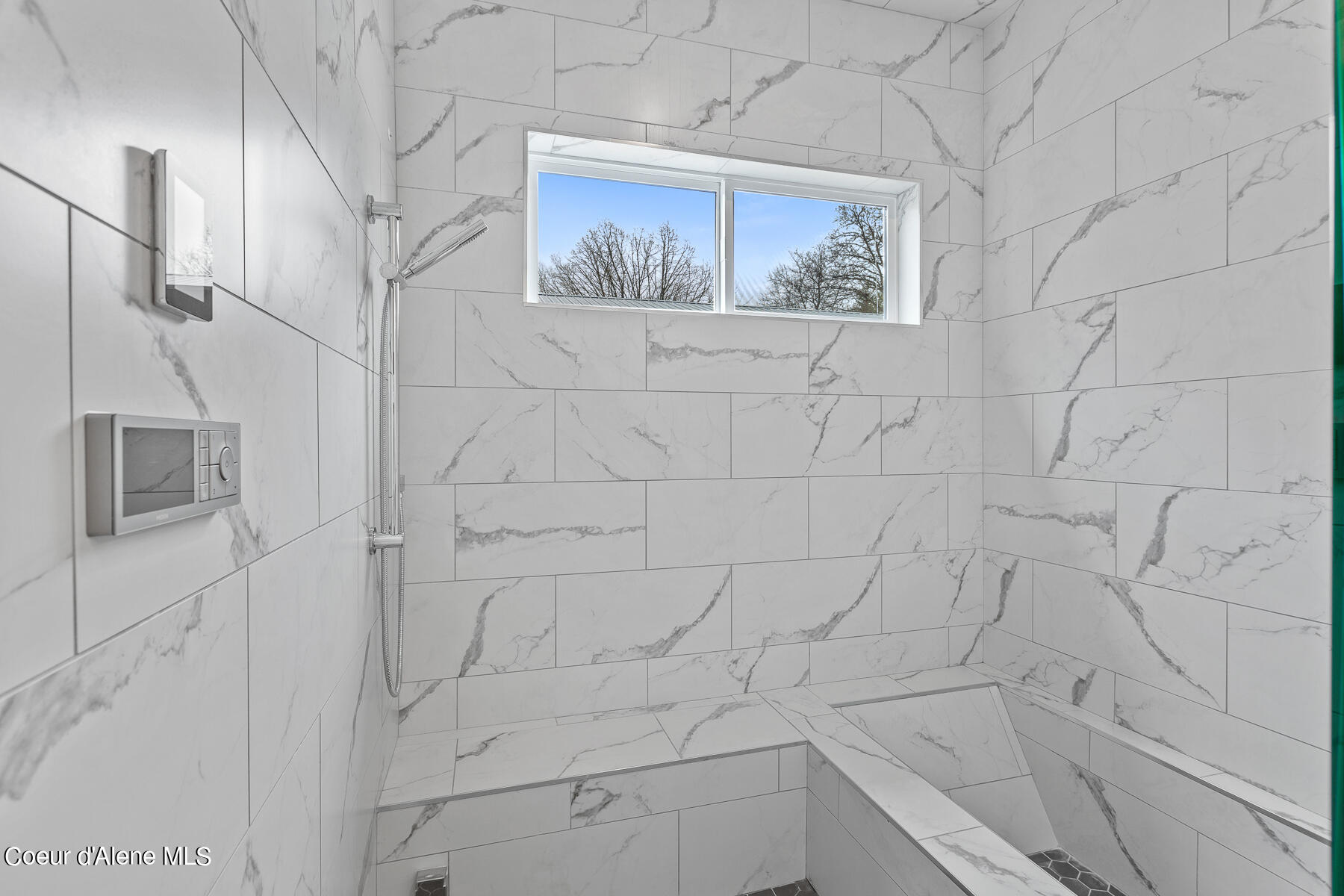 Coeur d'Alene, Idaho, 83814, United States, 4 Bedrooms Bedrooms, ,1 BathroomBathrooms,Residential,For Sale,1975946