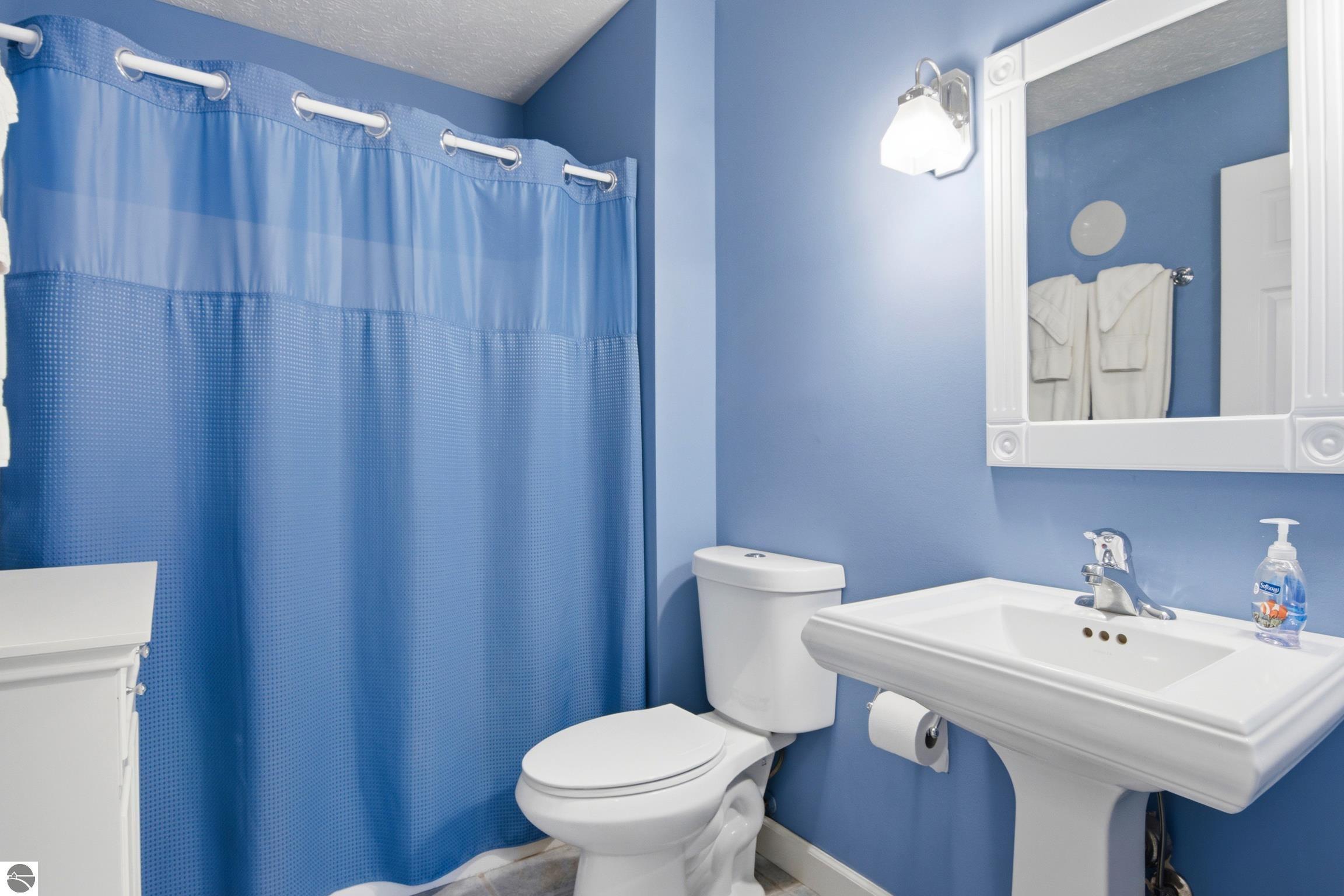 Suttons Bay, Michigan, 49682, United States, 3 Bedrooms Bedrooms, ,2 BathroomsBathrooms,Residential,For Sale,2048869