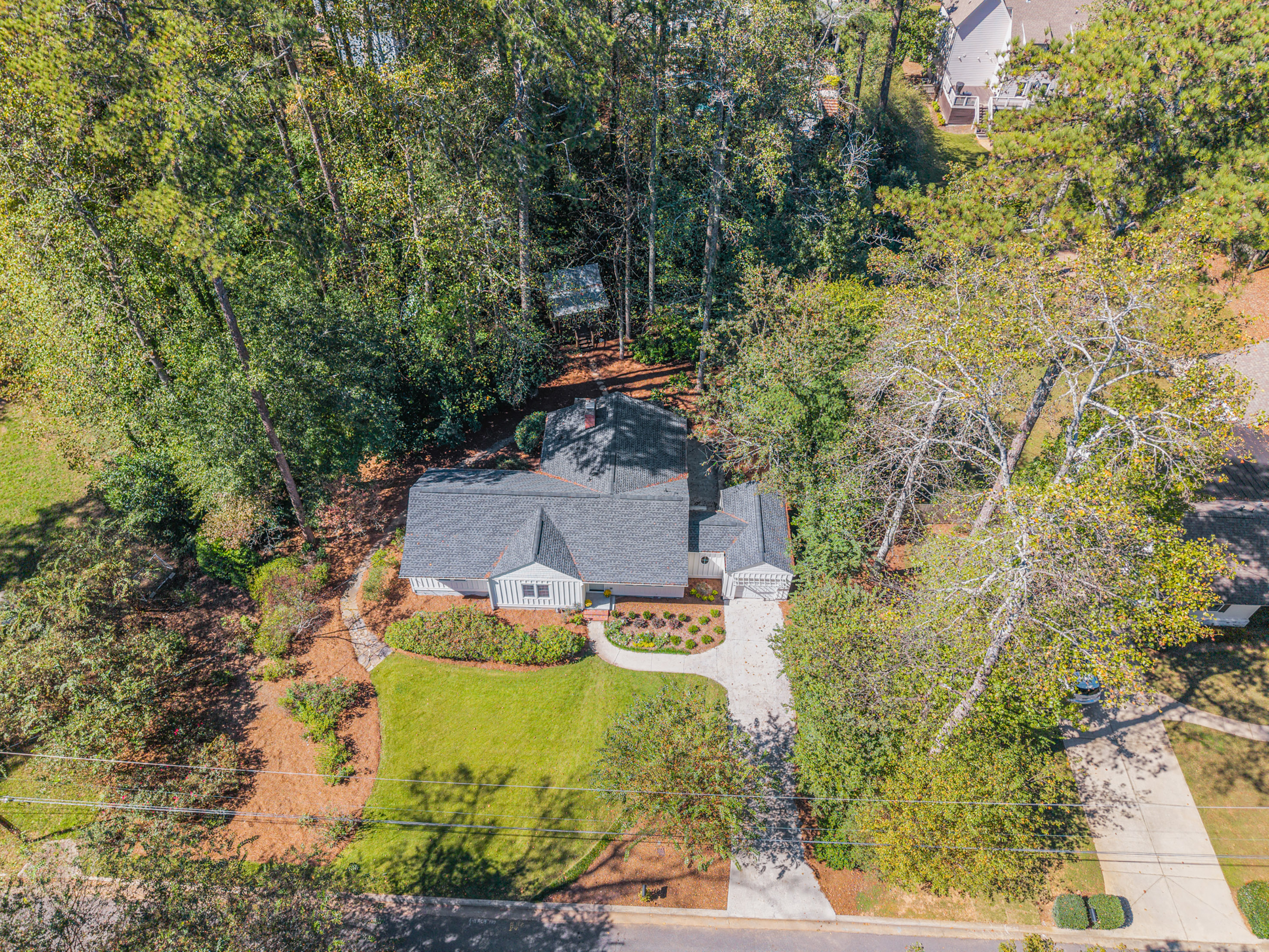  Completely Renovated 1950s Cottage in the Heart of Smyrna