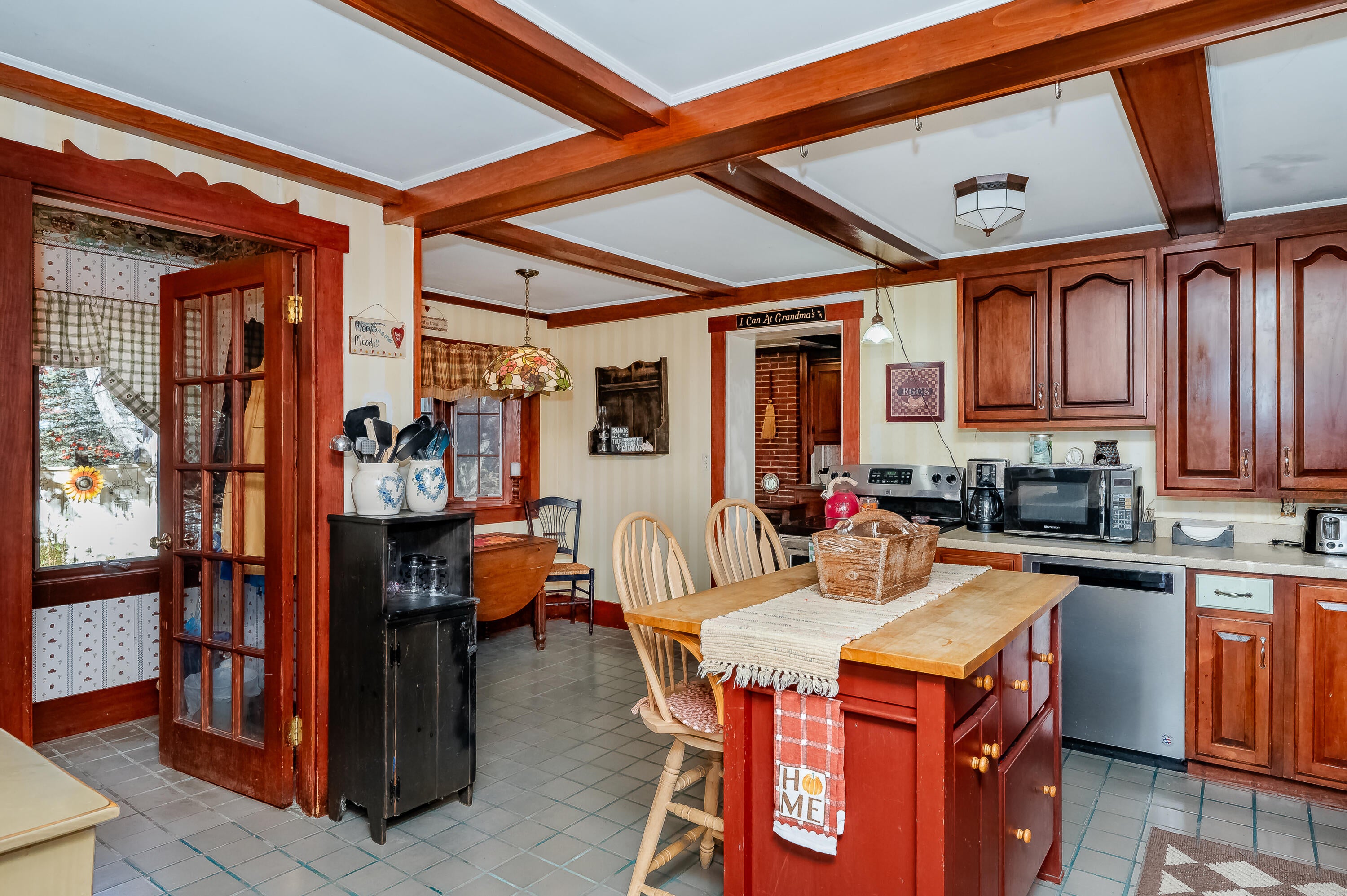 North Berwick, Maine, 03906, United States, 4 Bedrooms Bedrooms, ,2 BathroomsBathrooms,Residential,For Sale,1921414