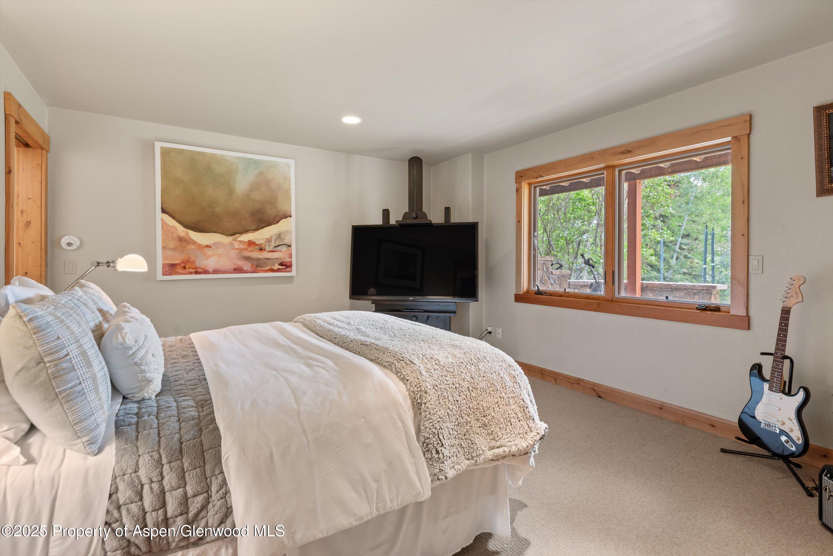 Snowmass Village, Colorado, 81615, United States, 3 Bedrooms Bedrooms, ,3 BathroomsBathrooms,Residential,For Sale,1874657