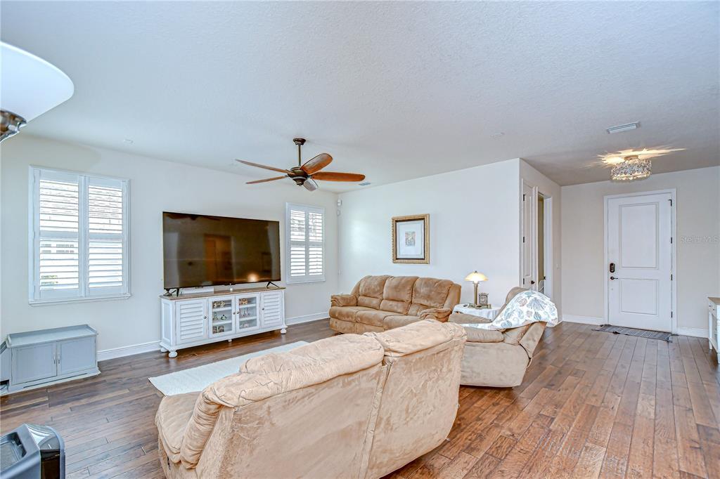 Tampa, Florida, 33625, United States, 3 Bedrooms Bedrooms, ,2 BathroomsBathrooms,Residential,For Sale,1989195