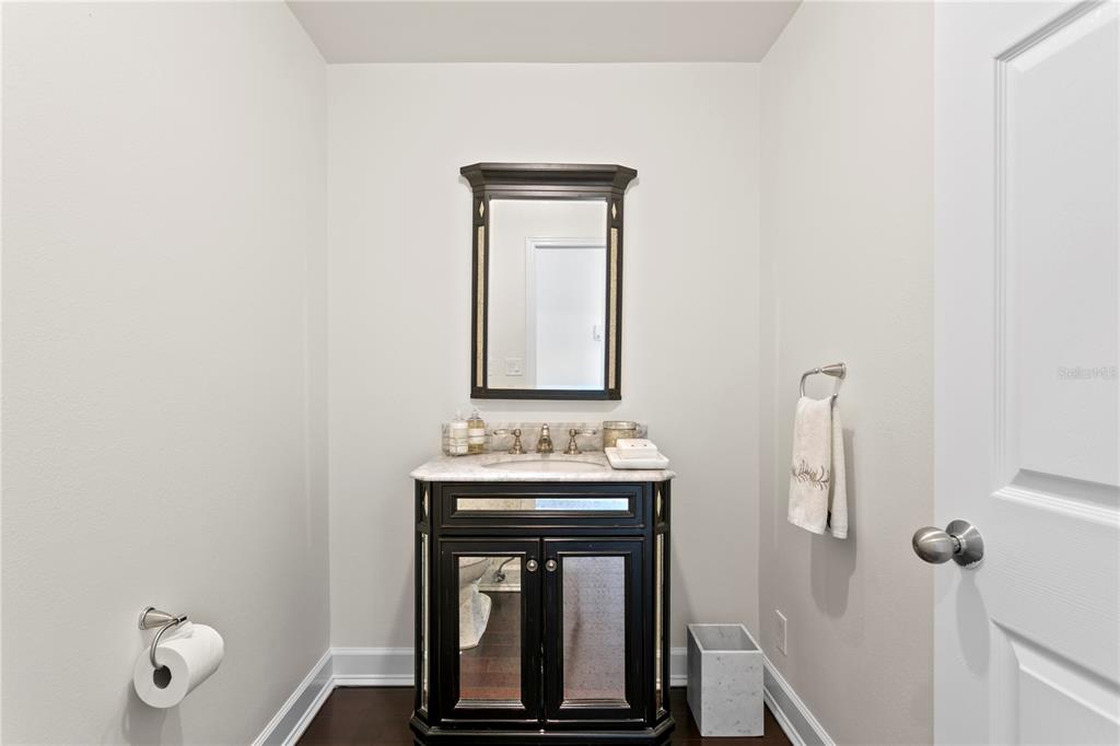 Tampa, Florida, 33629, United States, 4 Bedrooms Bedrooms, ,4 BathroomsBathrooms,Residential,For Sale,1885356
