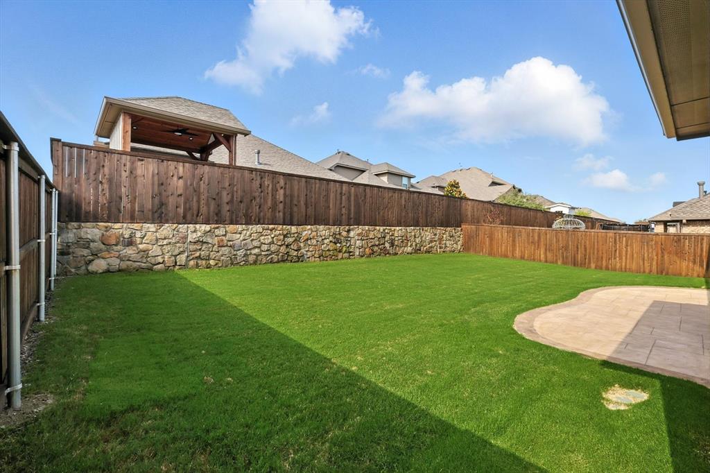 Little Elm, Texas, 75068, United States, 4 Bedrooms Bedrooms, ,5 BathroomsBathrooms,Residential,For Sale,2030364