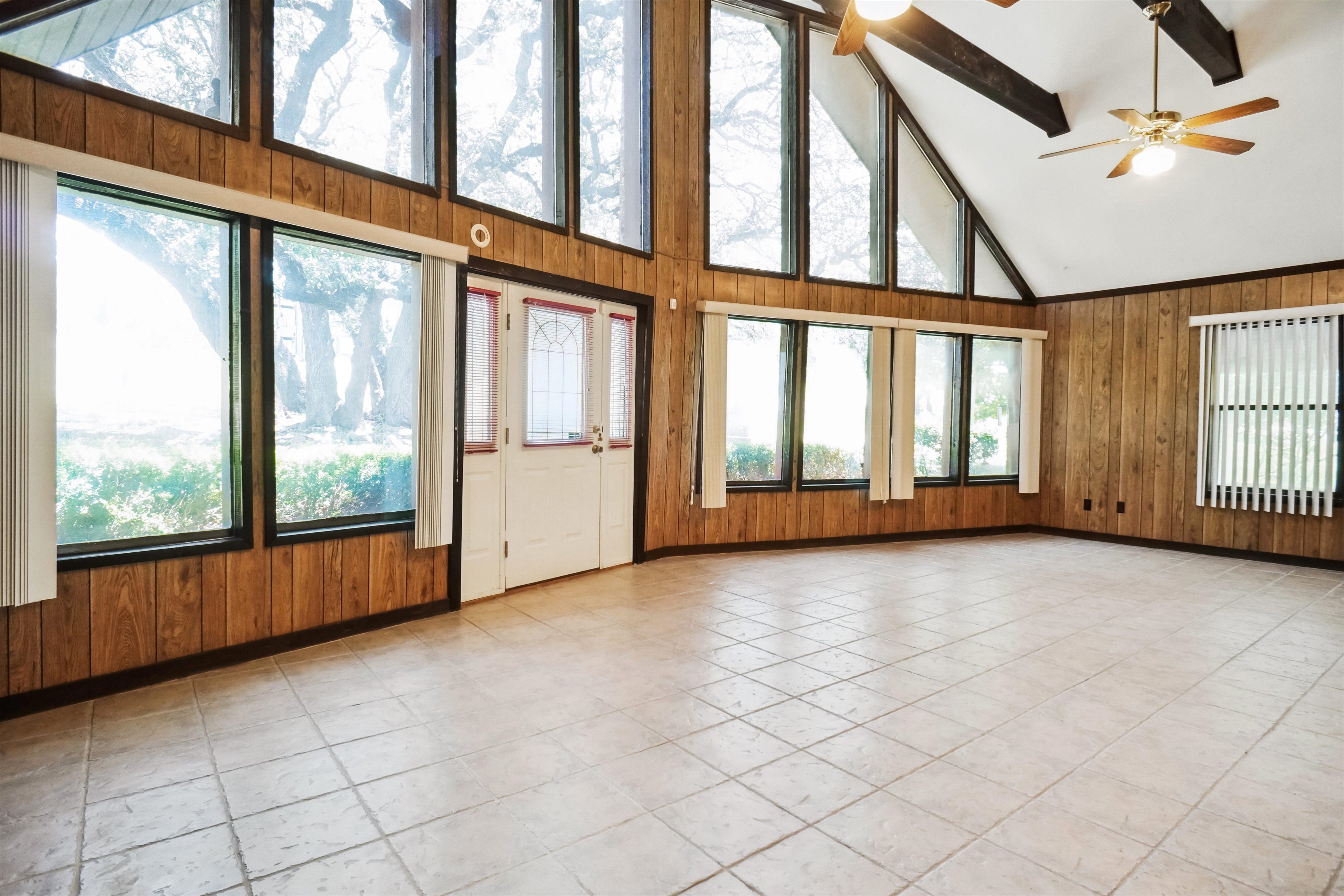 Bridgeport, Texas, 76426, United States, 4 Bedrooms Bedrooms, ,3 BathroomsBathrooms,Residential,For Sale,1981082