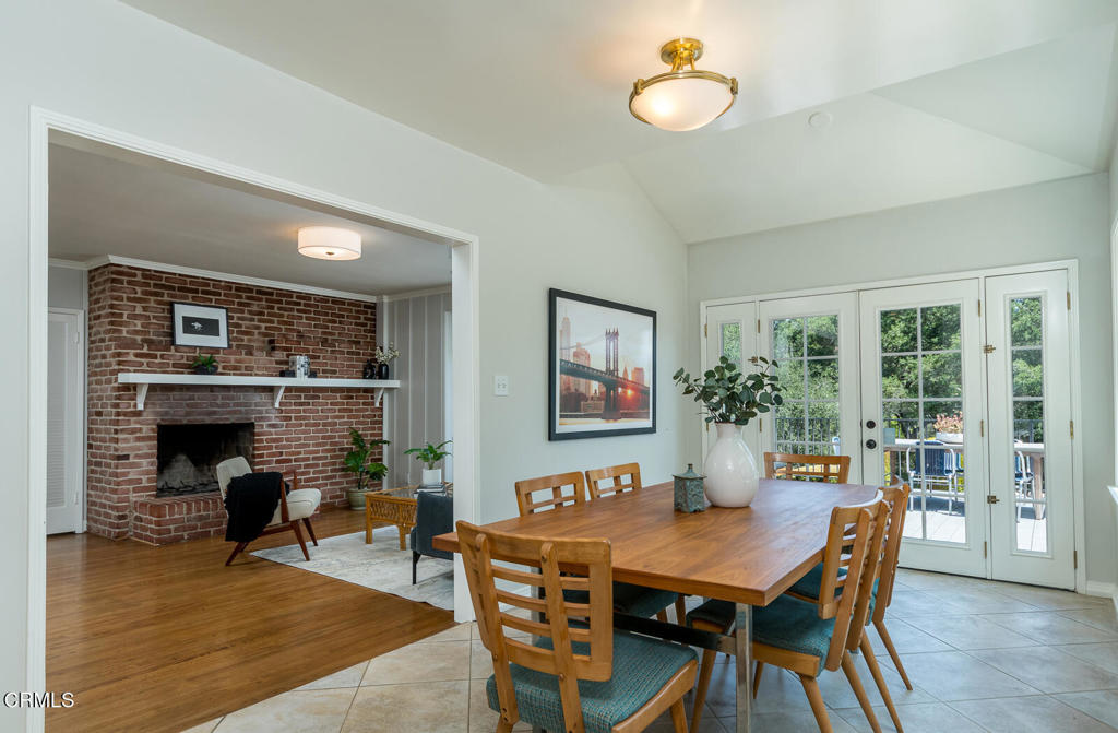 La Canada Flintridge, California, 91011, United States, 3 Bedrooms Bedrooms, ,1 BathroomBathrooms,Residential,For Sale,1901874