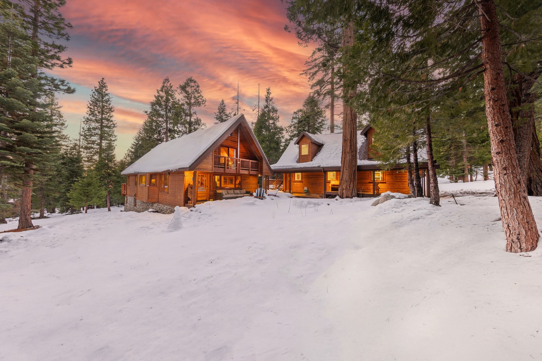  Gorgeous Tahoe Lodge next to open forest and close to everything - 物件實景