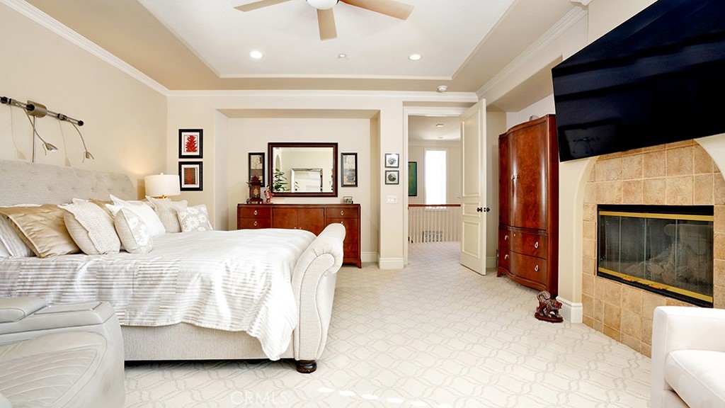 San Clemente, California, 92673, United States, 5 Bedrooms Bedrooms, ,5 BathroomsBathrooms,Residential,For Sale,1991366