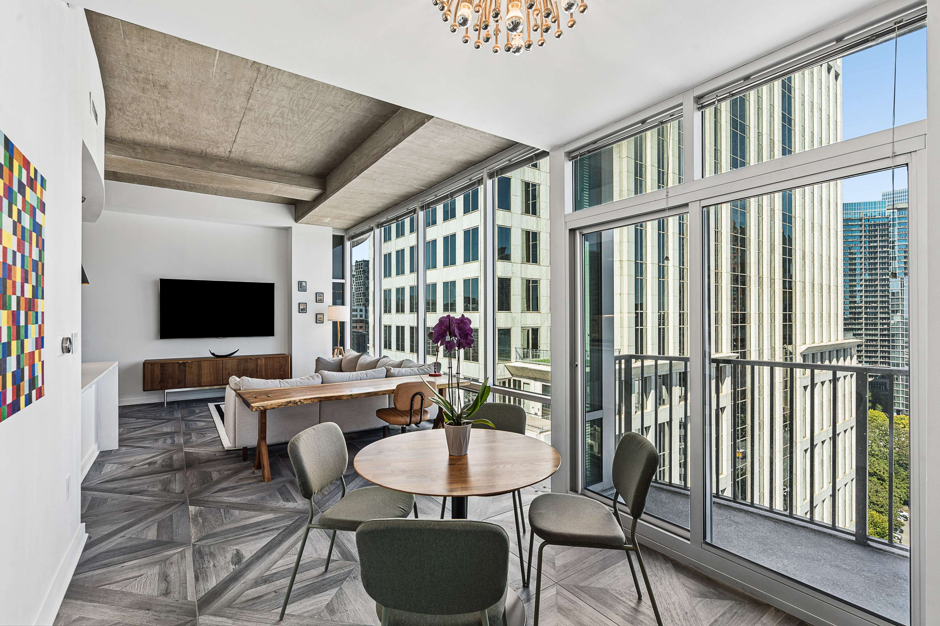  Beautifully Renovated Corner Residence at Metropolis North - 物件實景