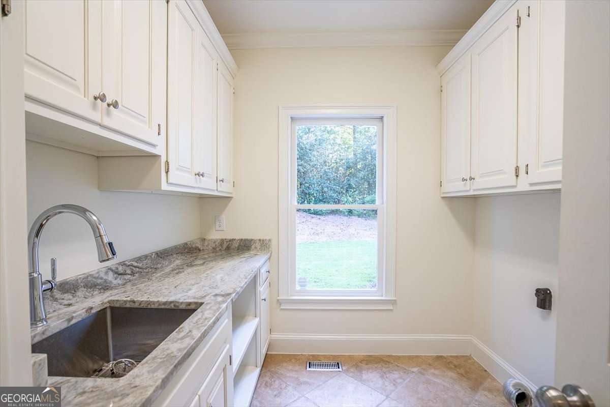 Athens, Georgia, 30606, United States, 3 Bedrooms Bedrooms, ,3 BathroomsBathrooms,Residential,For Sale,1927181