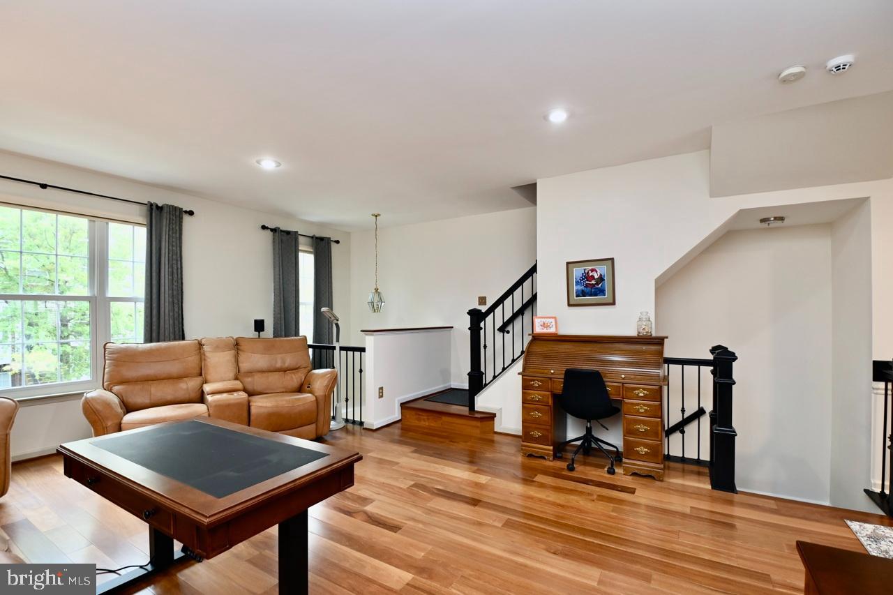 Alexandria, Virginia, 22315, United States, ,Residential,For Sale,1984525