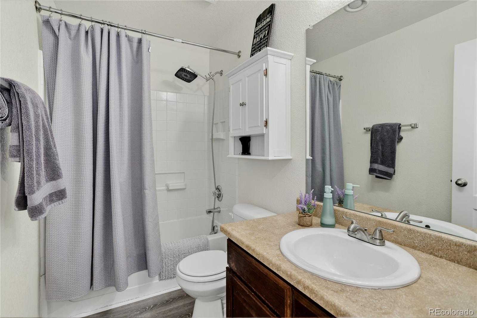 Aurora, Colorado, 80018, United States, 3 Bedrooms Bedrooms, ,3 BathroomsBathrooms,Residential,For Sale,1926277