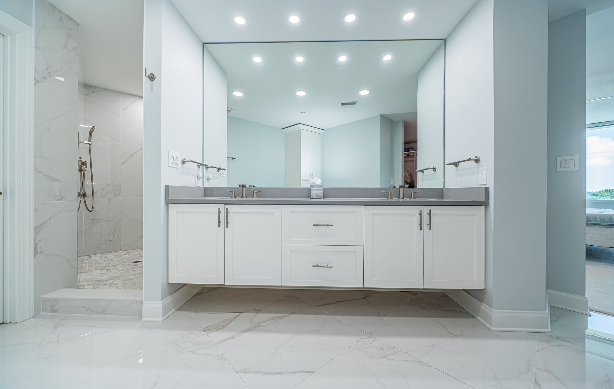 Belleair, Florida, 33756, United States, 2 Bedrooms Bedrooms, ,3 BathroomsBathrooms,Residential,For Sale,1979056